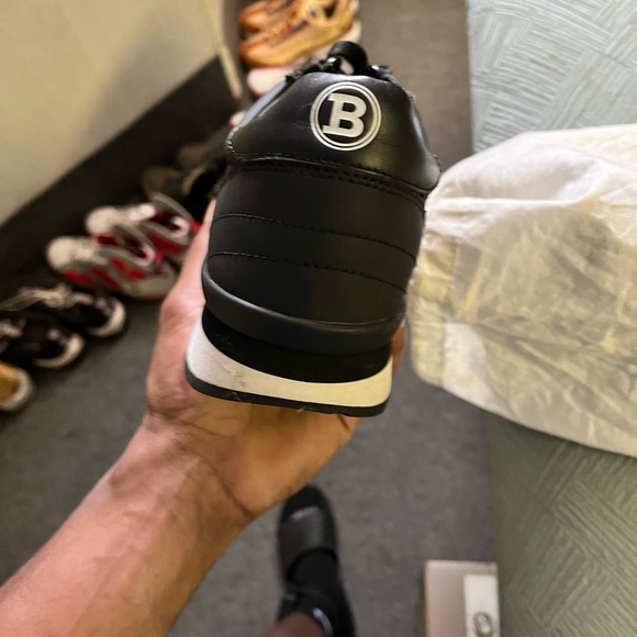 Size 10 - Picture 6 of 8